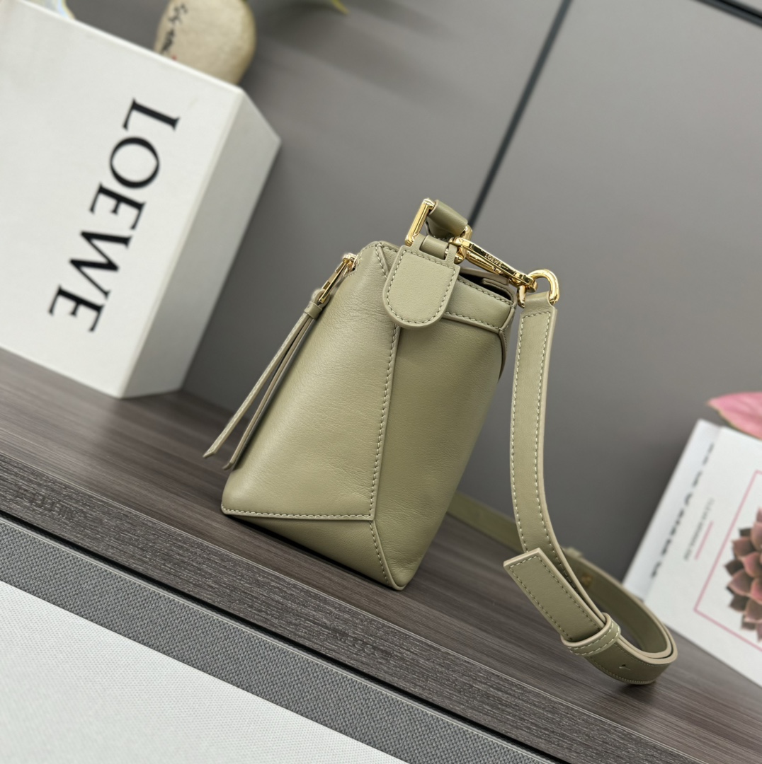 Loewe Puzzle Bags